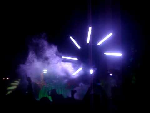 Fresh Anniversary 2010 - Ashley Wallbridge - Pong vs. Phoenix by Wippenberg vs. Daniel Heatcliff