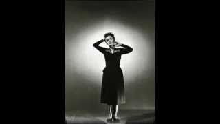 Edith Piaf - Simply a Waltz (simplement une valse) Anglais