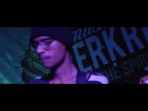 HIGH THERAPY x TUAN TIGABELA$ - SCHOOL OF HARD KNOCK (Live at GODBLESS CAFE, MALANG)