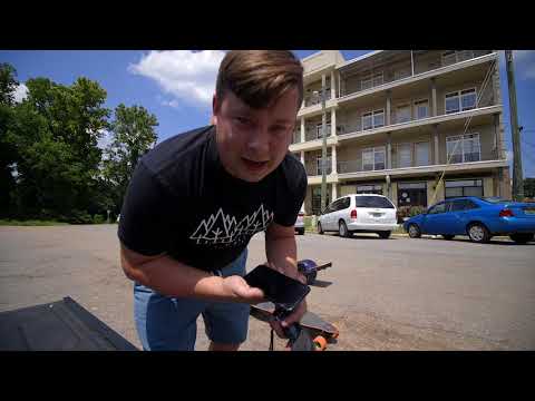 Boosted Board vs One Wheel    sorta