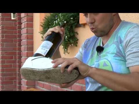 Vychytávky Ládi Hrušky - Otevření vína