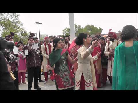 Aaj Mere Yaar Ki Shaadi | Vijay Brass Band | Surrey, BC