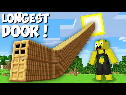 I found SECRET LONGEST DOOR in Minecraft ! NEW DOOR TO THE SUN !