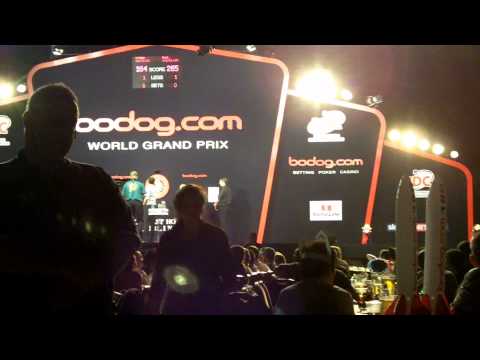 PDC Darts World Grand Prix 2010 - Simon Whitlock vs. Paul Nicholson (HD)