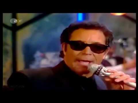 Funky Kiss - Tom Jones Vs Lipps Inc