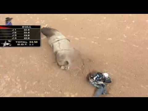 Walk This Way bucks Travis Briscoe - 06 PBR Finals