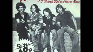 The Rubinoos - I Think We're Alone Now (single 1977)