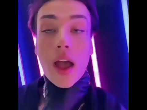 Катя лель 2003 год в кепке. Катя лель 2006. Катя лель долетай клип. Кто поет мой мармеладный я не. Кто поет мой мармеладный я не.