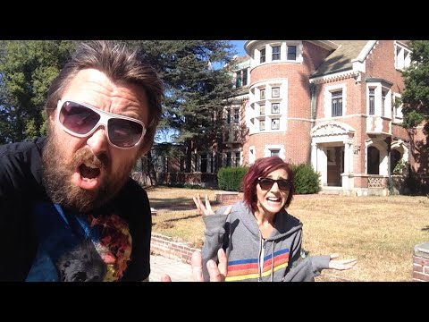 TheDailyWoo - 1046 (5/13/15) American Horror Story House