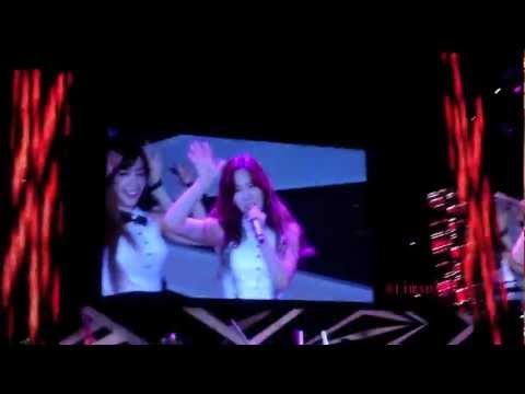 HD FANCAM 120922 SNSD TaeTiSeo - Twinkle @ SM Town Jakarta