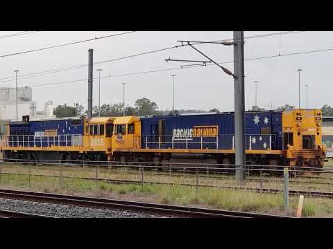Pacific National Queensland at Moolabin Yard.
