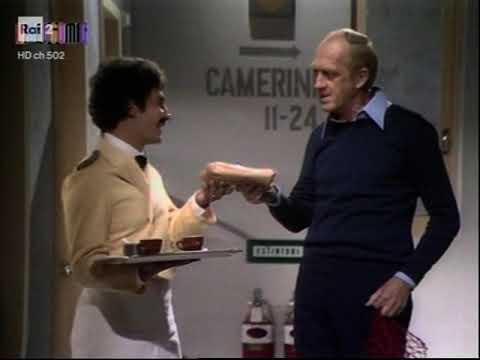 Raimondo Vianello TV - Varietà "Noi ... no!" (1977) - Scenetta con Massimo Giuliani