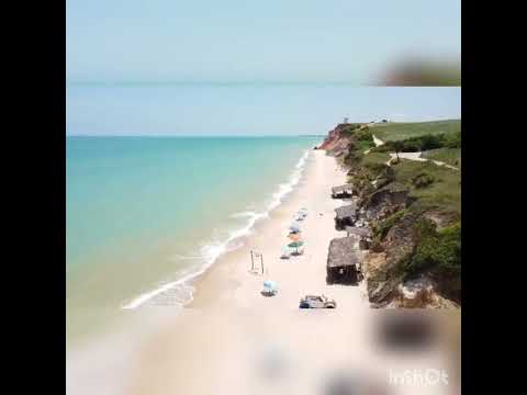 Barra de Santo Antônio/Alagoas. O mar azul turquesa, falésias e mirante são lindos. 47 km de Maceió.