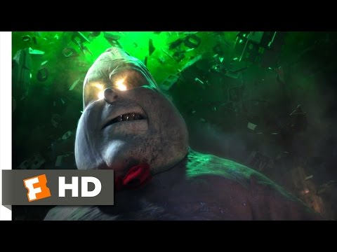 Thumbnail of the video: Giant Ghost Fight Scene