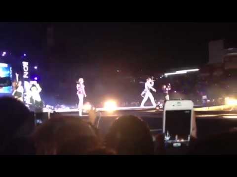121125 TTS & EXO (DO, Chanyeol, Luhan, Sehun) - DJ Got us Falling in Love SMTownBKK