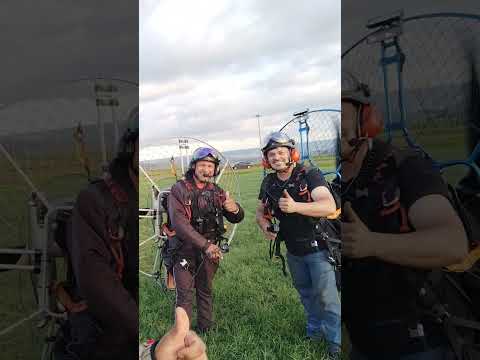 três mosqueteiros do vôo paramotor são José das palmeiras PR