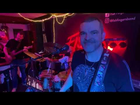 Twitch stream #274  17.Jan.2026 with Fish Fingers @ Molly Malone's (part 1/2)