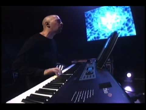 Dream Theater - "Metropolis Part I" Live 2004 with Charlie Dominici and Derek Sherinian