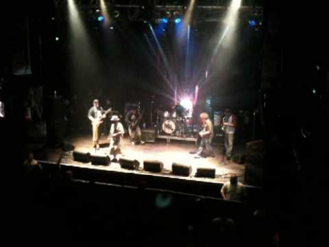Badfish - Cease and Seckle/Pass it/Reggae Version live at House of Blues 06/03/10