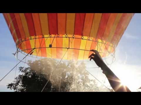 The Balloonists: Brazil's Guerrilla Folk Artists