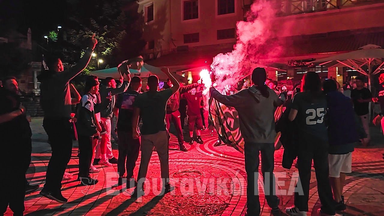 Ξέφρενοι πανηγυρισμοί στην πλατεία Καρπενησίου για το 7ο του Παναθηναϊκού - Συνθήματα και καπνογόνα