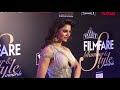 Urvashi Rautela Hot Bollywood Diva Flaunt Her Sexy Boobs And Cleavage On Filmfare Award Ceremony