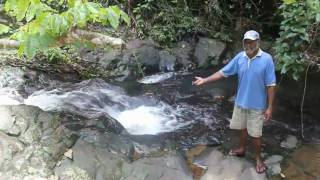 preview picture of video 'Beachouse jungle trek w/Juta'