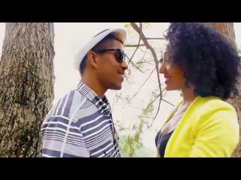 Steves J. Bryan Un Tour Feat. Double M