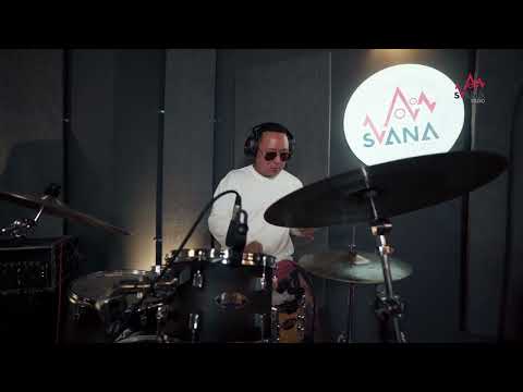 Not Even Close(Live) - Robin Wagle (Svana Studio Session )