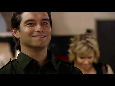 Outrageous Fortune 2009 TV3 trailer still, the West family framed against West Auckland — a cue to the show’s NZ-heavy soundtrack