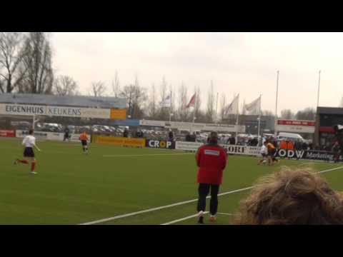 13 april 2013 Roda '46 C1 - VV De Meern C1 com 1-2 Mooie actie Vinny