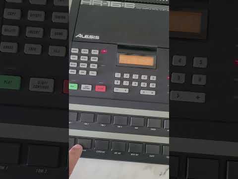 Alesis HR-16B Drum Machine NEW IN BOX NOS Vintage 1980s w/ Original Packaging image 9