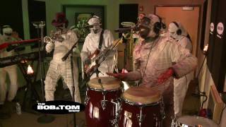 Dirty Minds - Here Come the Mummies