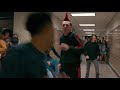 Cobra Kai Escenas De Halcon En La Pelea En La Escuela