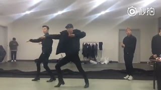 161231 Zhang Yixing LAY dancing to NLT Let Me Know (Lyle Beniga Choreography)