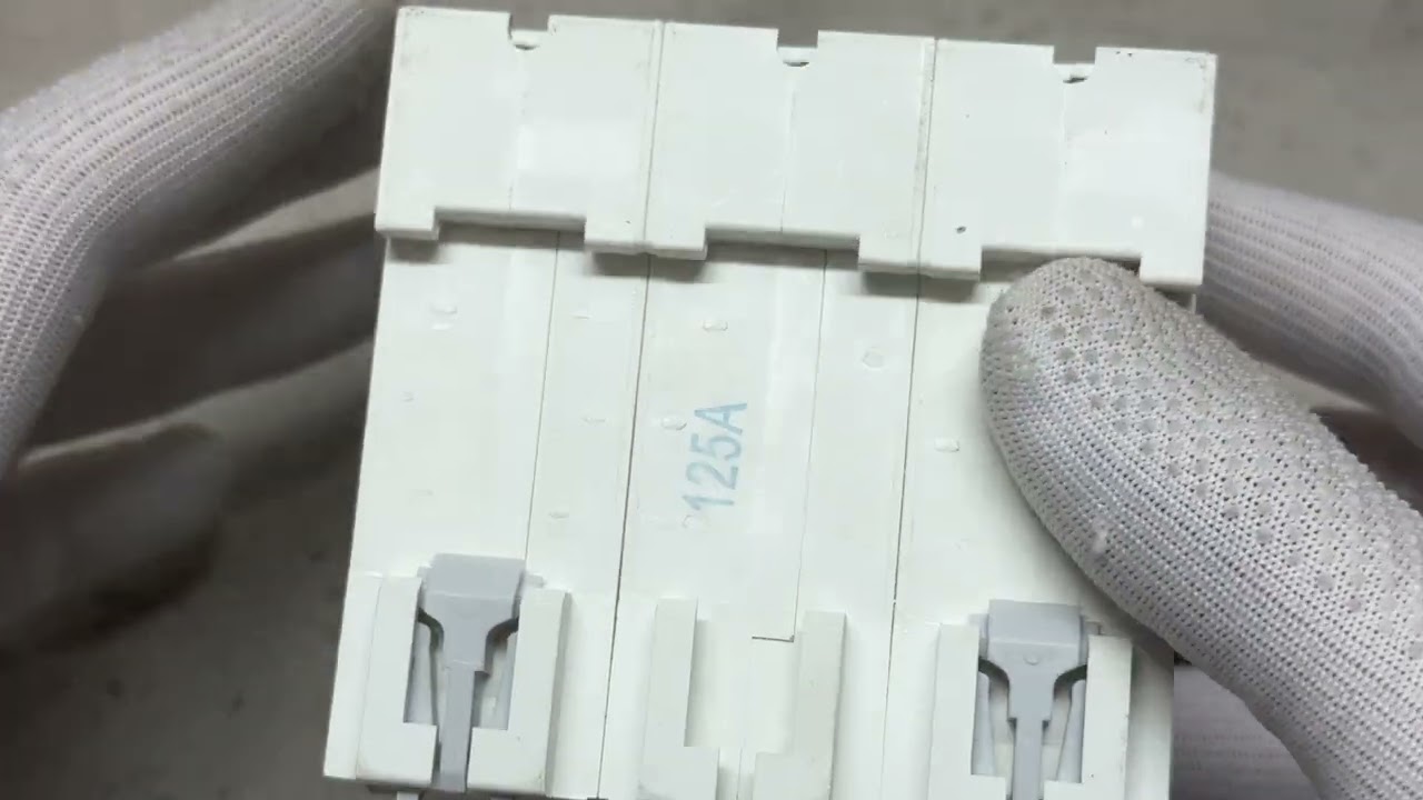 Автоматический выключатель ПРОМФАКТОР EСO 3P С 100А 6кА FB1C3100