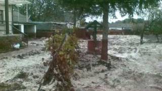 preview picture of video 'Devecser 2010.10.20. 16 nappal a vörösiszap katasztrófa után'