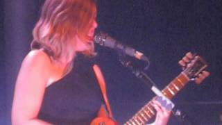 Sleater-Kinney - One Beat (Live @ Roundhouse, London, 23/03/15)
