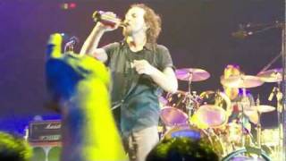 Pearl Jam - Glorified G - 10.31.09 Philadelphia, PA