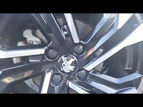 Peugeot 2008 GT 136BHP SUNROOF & HEATED SEATS - Image 2