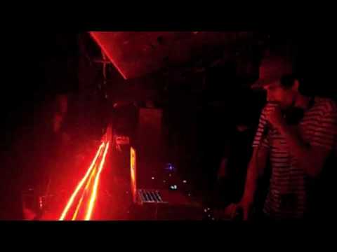 DaDa Attack - Funkedup (live @ Vegas club, SUBverte Sao Paulo, 13.01.2010)