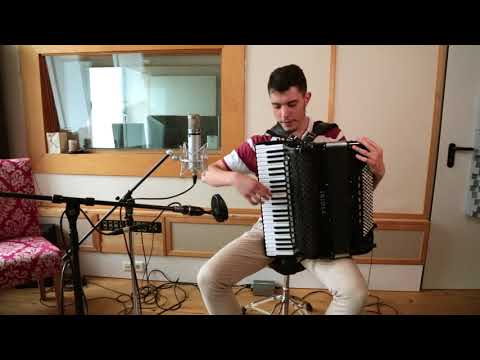 AKKORDEN UNTERRICHT 1 II Körperhaltung