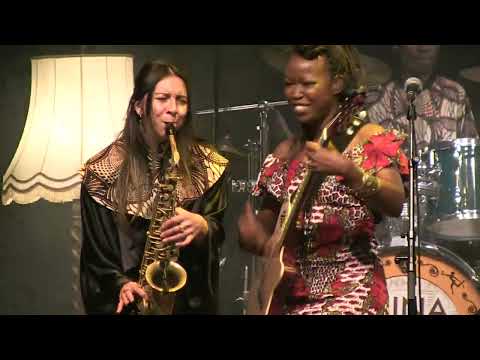 Nina Ogot Band performing Dala live in Brunswick