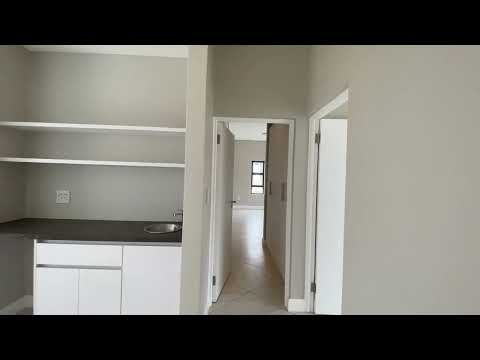 R7 800 000 | 5 Bedroom House For Sale in Midstream Heights
