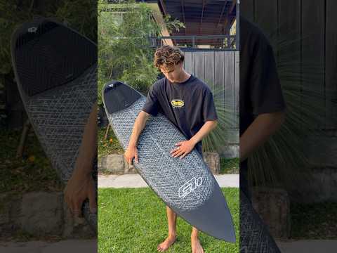 How to WAX a Surfboard in 30 Seconds⚡️(Perfect Bumps)