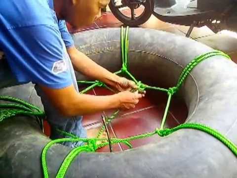 Membuat Perahu Dari Ban Dalam Bekas Dengan Simpul Jaring Laba-Laba