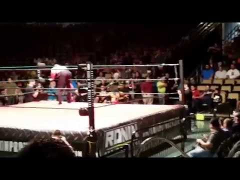 Andréa vs La Rosa Negra Ronin Pro Wrestling