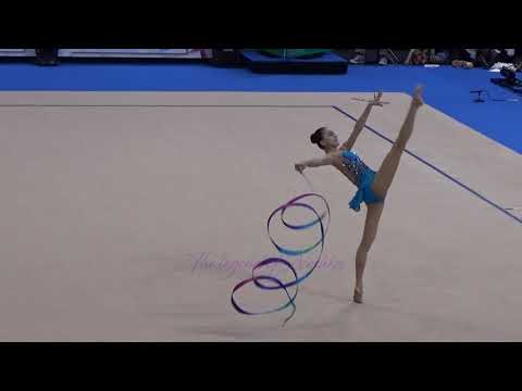 ZHANG Doudou (CHN) ribbon - 2015 Stuttgart worlds Qualifs