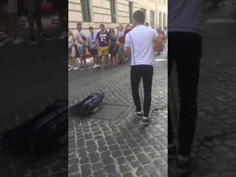 ROME 2019 street violinist AMAZING