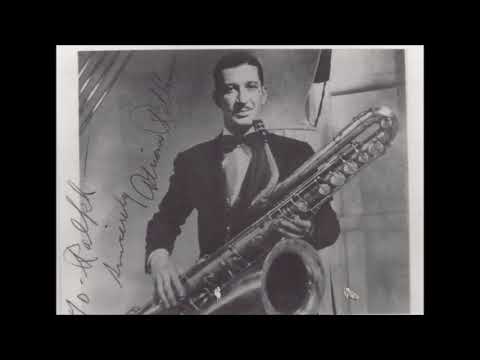 Adrian Rollini and His Orchestra - Davenport Blues